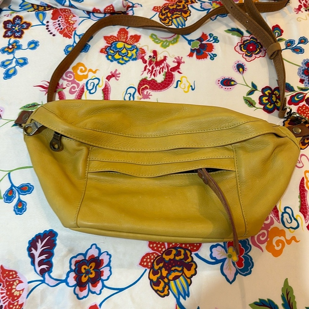 Yellow Parker Thatch sling
